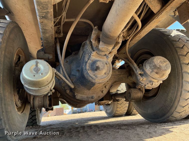 image for item MS9573 2007 International 7600 SBA  dump truck