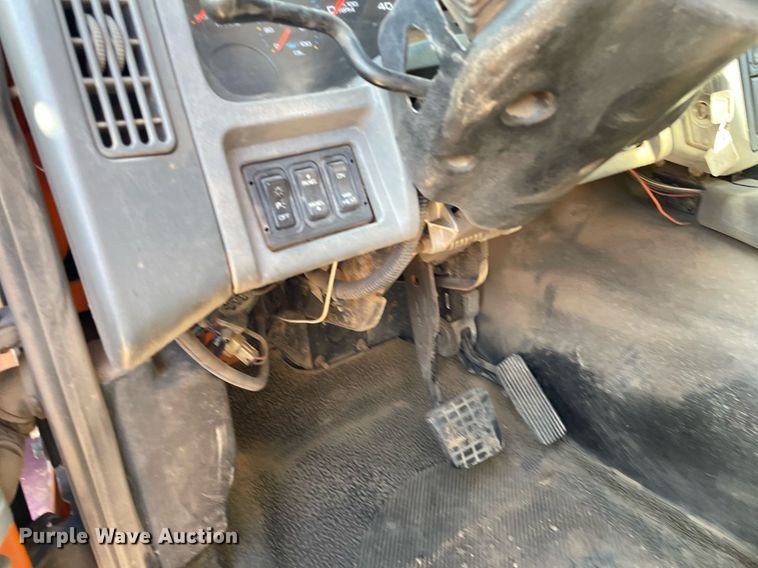 image for item MS9573 2007 International 7600 SBA  dump truck