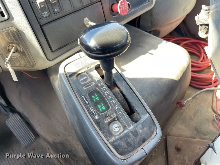 image for item MS9573 2007 International 7600 SBA  dump truck