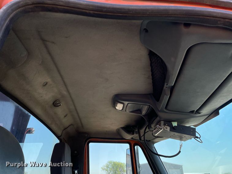 image for item MS9573 2007 International 7600 SBA  dump truck