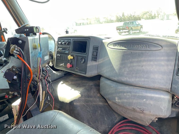 image for item MS9573 2007 International 7600 SBA  dump truck