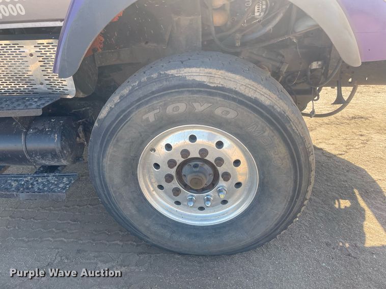 image for item MS9573 2007 International 7600 SBA  dump truck