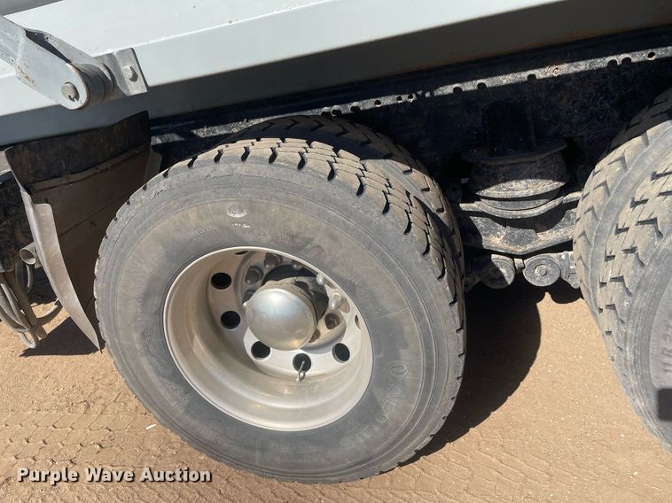 image for item MS9573 2007 International 7600 SBA  dump truck