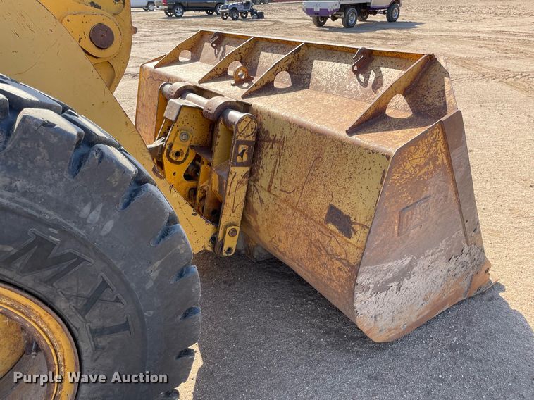 image for item MS9574 1998 Caterpillar 938G  wheel loader