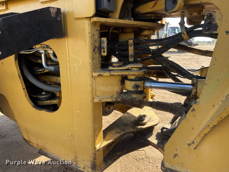image for item MS9574 1998 Caterpillar 938G  wheel loader