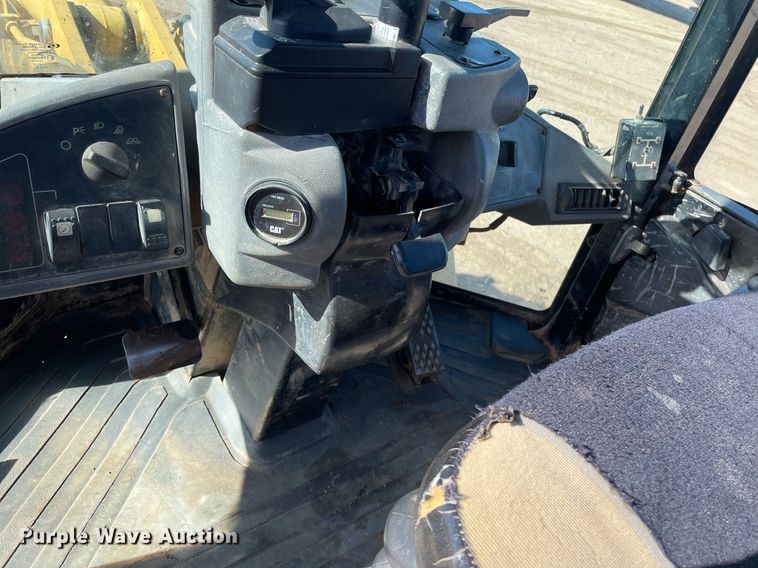 image for item MS9574 1998 Caterpillar 938G  wheel loader