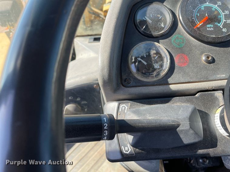 image for item MS9574 1998 Caterpillar 938G  wheel loader