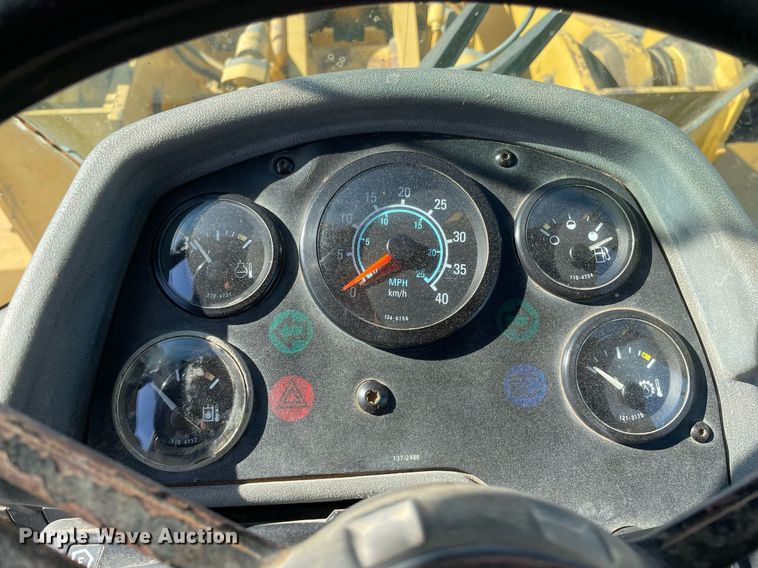 image for item MS9574 1998 Caterpillar 938G  wheel loader