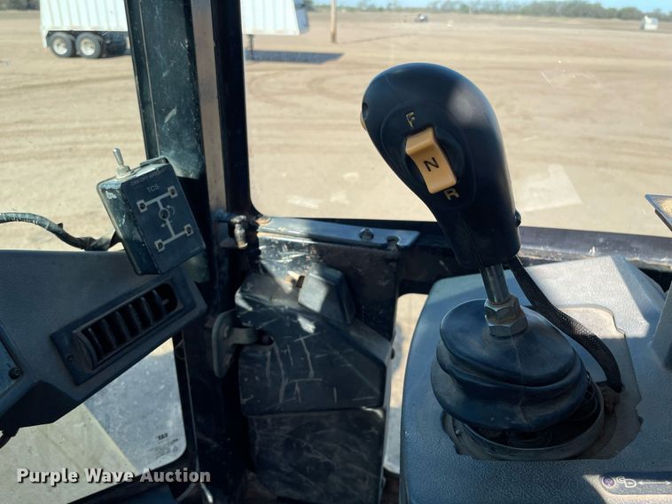 image for item MS9574 1998 Caterpillar 938G  wheel loader