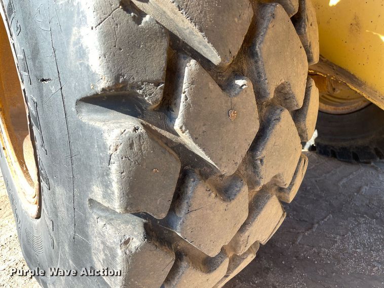 image for item MS9574 1998 Caterpillar 938G  wheel loader