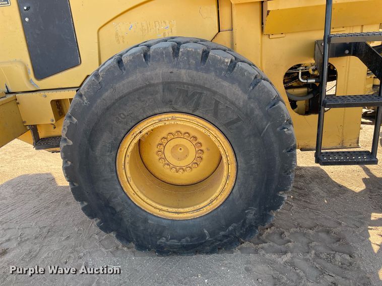 image for item MS9574 1998 Caterpillar 938G  wheel loader