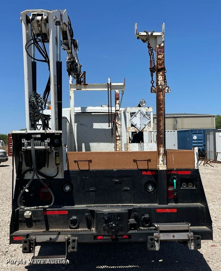 image for item MS9670 2010 International WorkStar 7300  crane truck