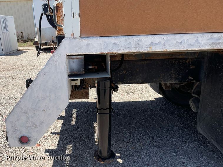 image for item MS9670 2010 International WorkStar 7300  crane truck