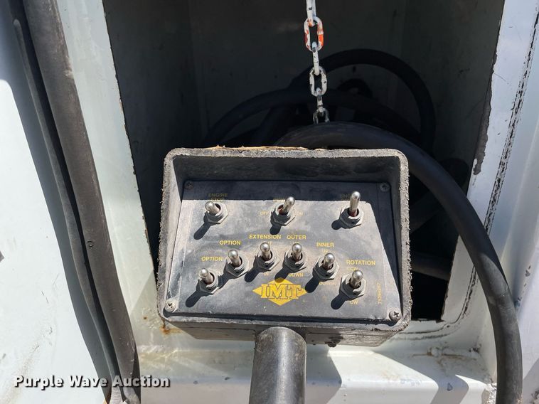 image for item MS9670 2010 International WorkStar 7300  crane truck