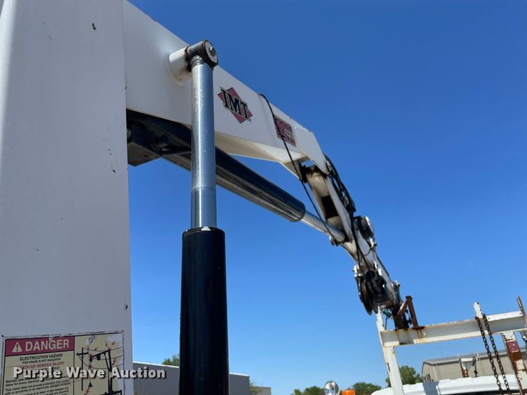 image for item MS9670 2010 International WorkStar 7300  crane truck