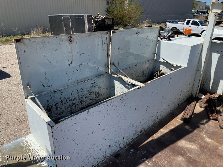 image for item MS9670 2010 International WorkStar 7300  crane truck