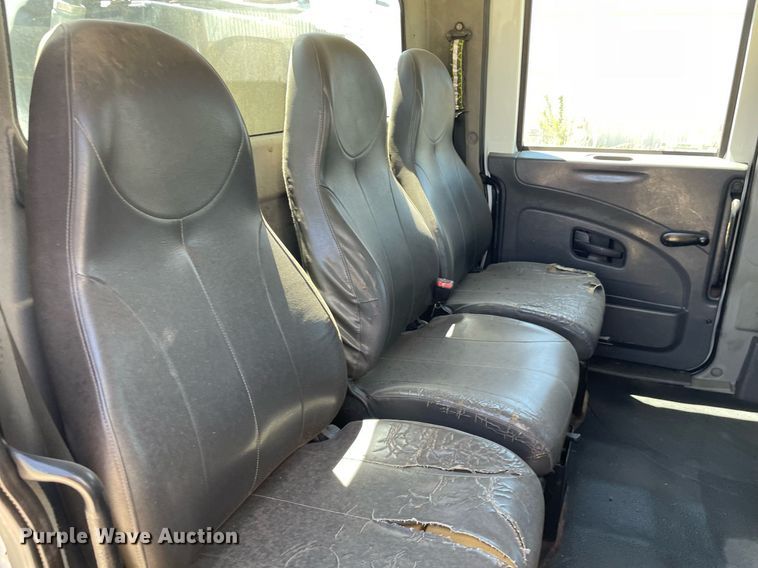 image for item MS9670 2010 International WorkStar 7300  crane truck