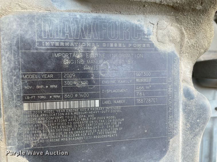 image for item MS9670 2010 International WorkStar 7300  crane truck