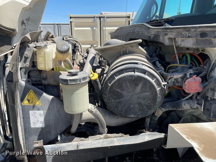 image for item MS9670 2010 International WorkStar 7300  crane truck