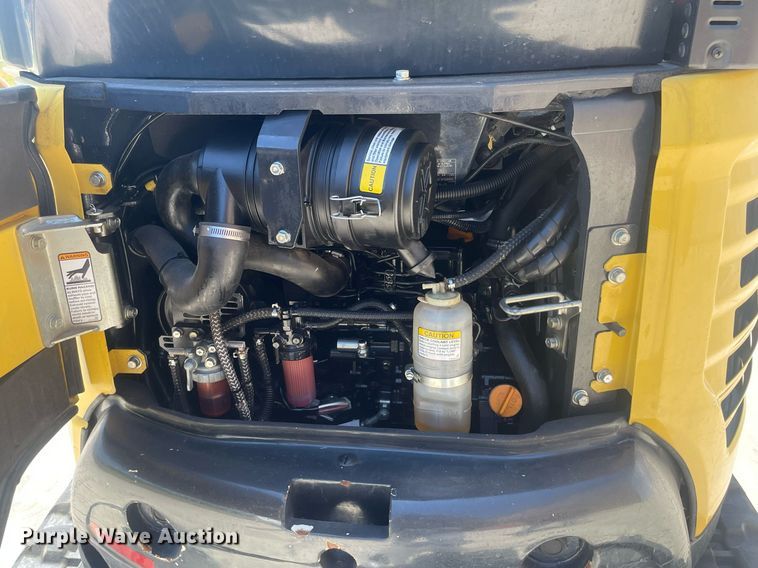 image for item MS9701 Yanmar VIO25-6A  mini excavator