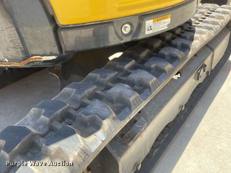 image for item MS9701 Yanmar VIO25-6A  mini excavator