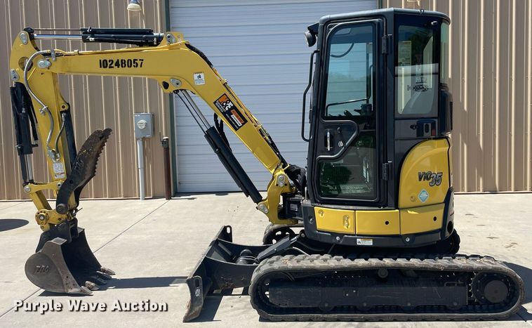 image for item MS9702 Yanmar VIO35-6A  mini excavator