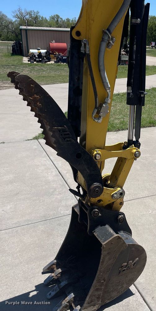 image for item MS9702 Yanmar VIO35-6A  mini excavator