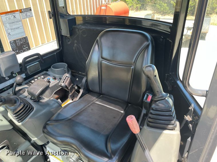 image for item MS9702 Yanmar VIO35-6A  mini excavator