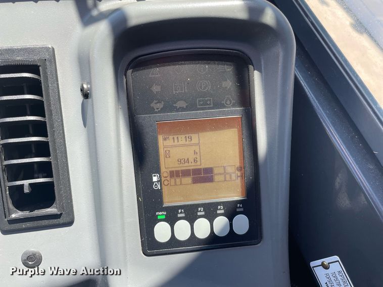 image for item MS9702 Yanmar VIO35-6A  mini excavator