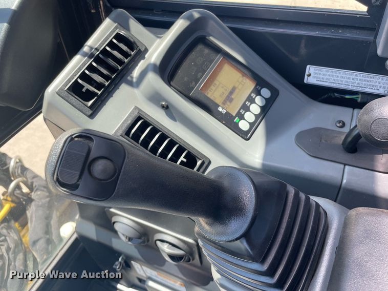 image for item MS9702 Yanmar VIO35-6A  mini excavator