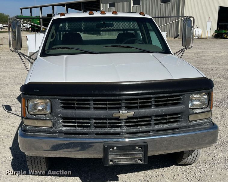 image for item MS9748 2000 Chevrolet C3500  utility bed pickup truck