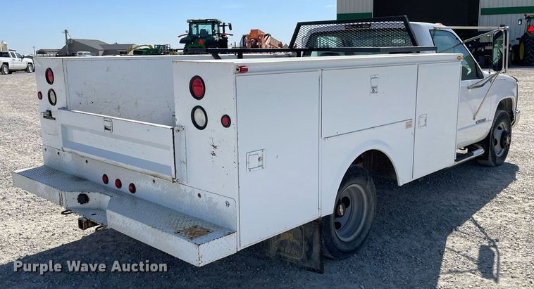 image for item MS9748 2000 Chevrolet C3500  utility bed pickup truck