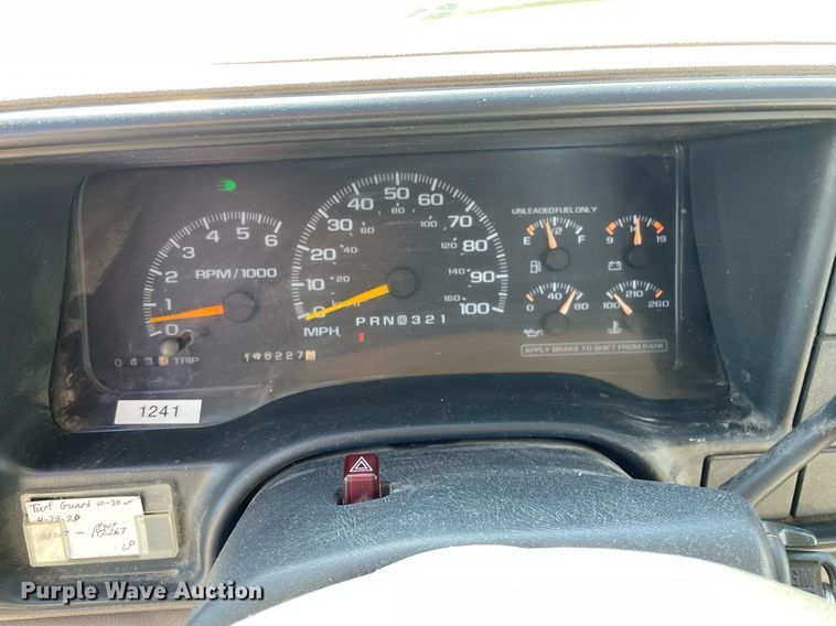 image for item MS9748 2000 Chevrolet C3500  utility bed pickup truck