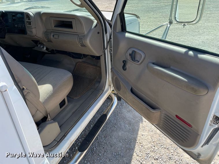 image for item MS9748 2000 Chevrolet C3500  utility bed pickup truck