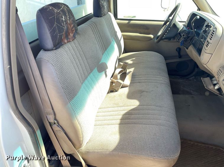 image for item MS9748 2000 Chevrolet C3500  utility bed pickup truck