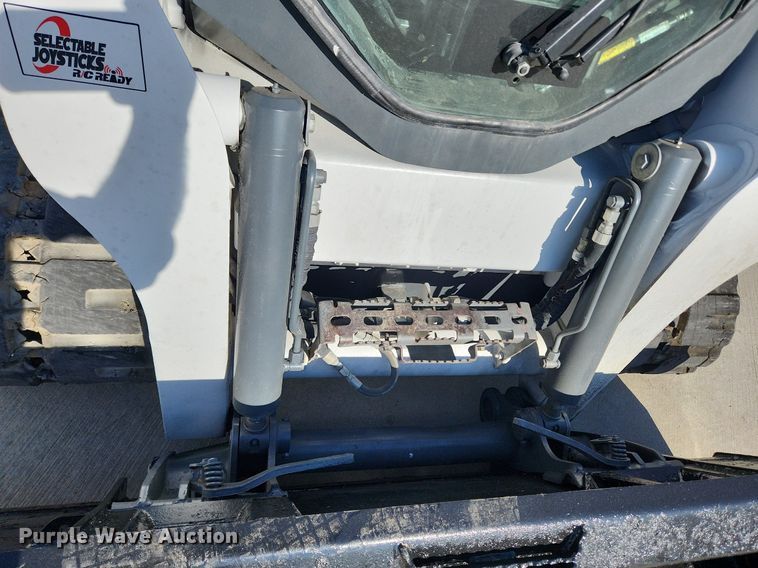 image for item MW9665 2018 Bobcat T770  tracked skid steer loader