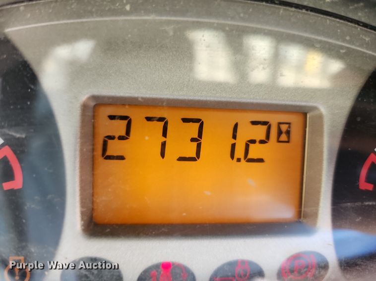 image for item MW9665 2018 Bobcat T770  tracked skid steer loader