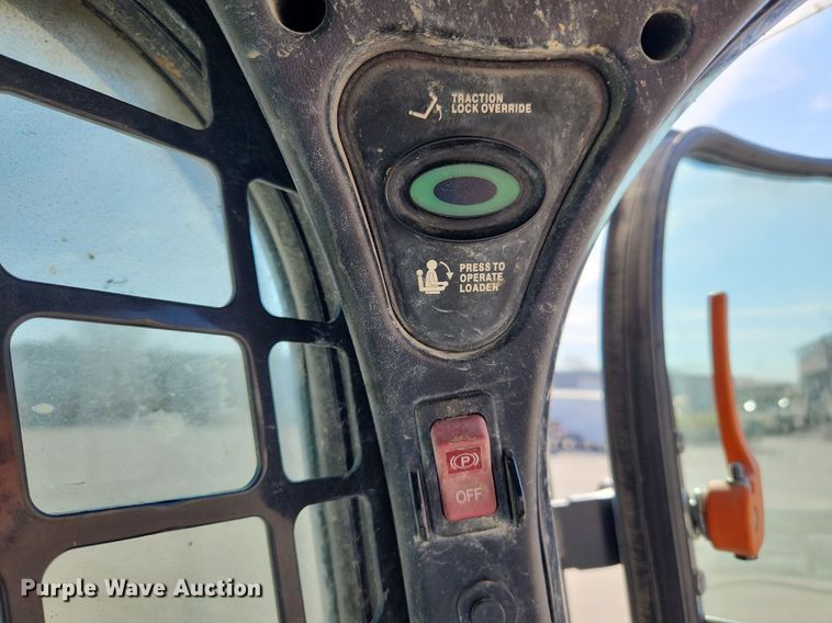 image for item MW9665 2018 Bobcat T770  tracked skid steer loader