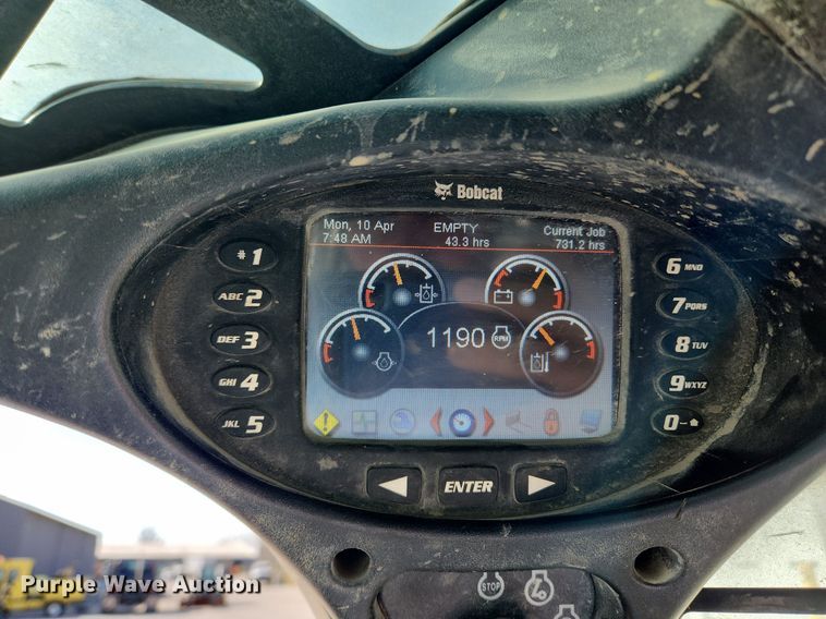 image for item MW9665 2018 Bobcat T770  tracked skid steer loader