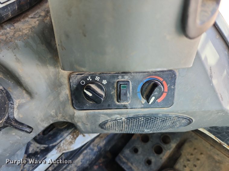 image for item MW9665 2018 Bobcat T770  tracked skid steer loader