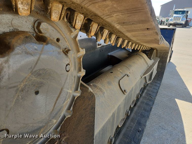 image for item MW9665 2018 Bobcat T770  tracked skid steer loader