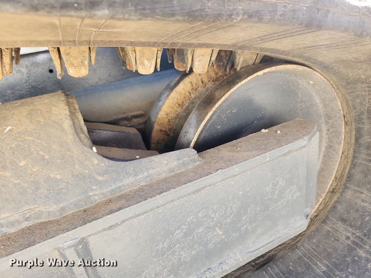 image for item MW9665 2018 Bobcat T770  tracked skid steer loader