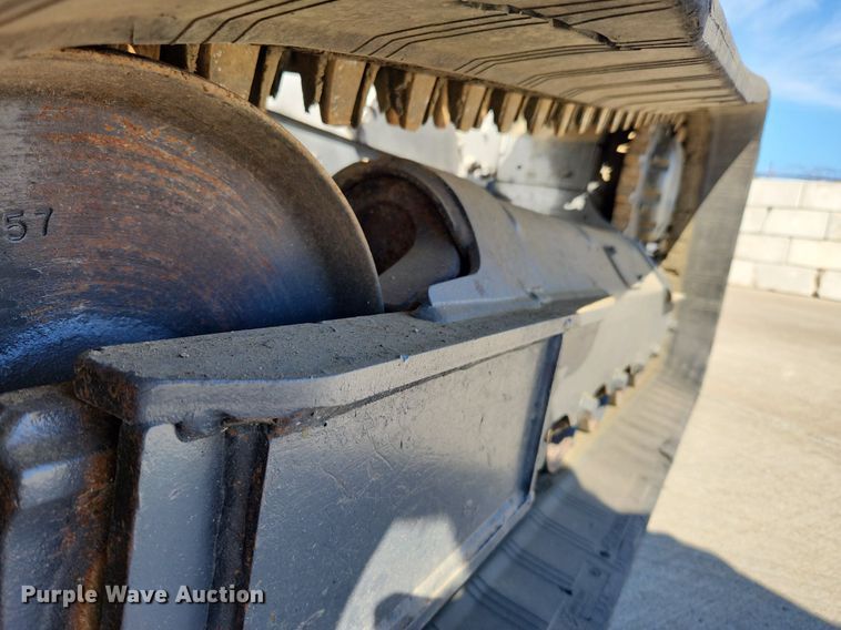 image for item MW9665 2018 Bobcat T770  tracked skid steer loader