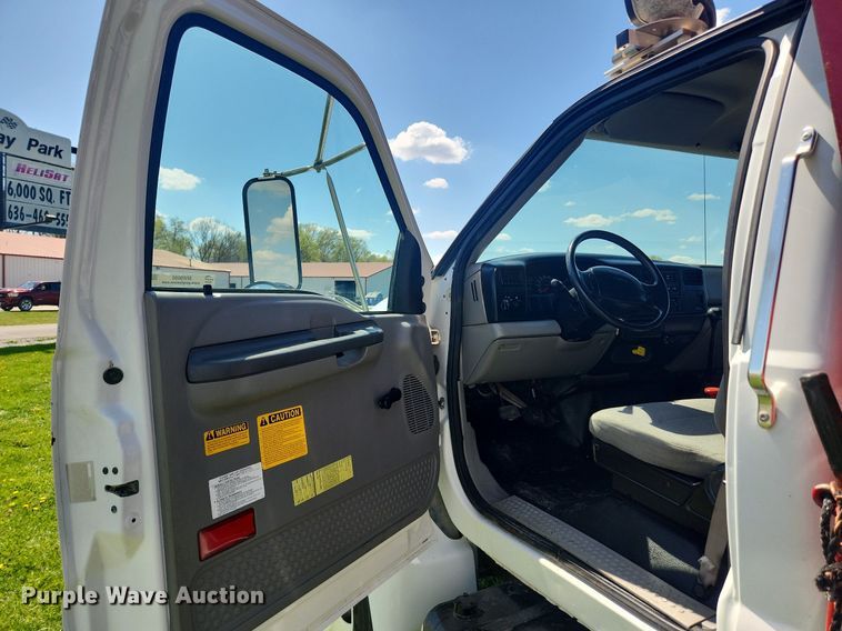 image for item MW9696 2001 Ford F650 Super Duty XL  dump truck