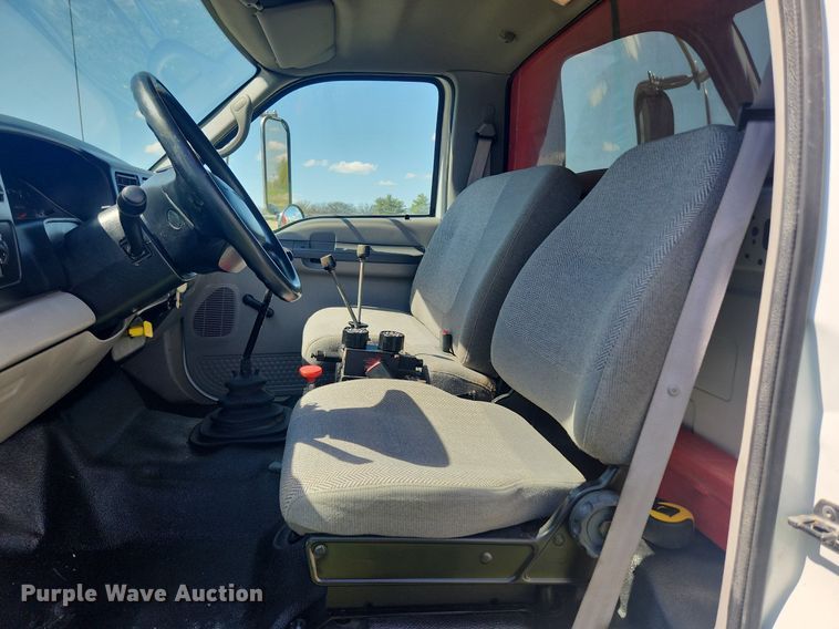 image for item MW9696 2001 Ford F650 Super Duty XL  dump truck