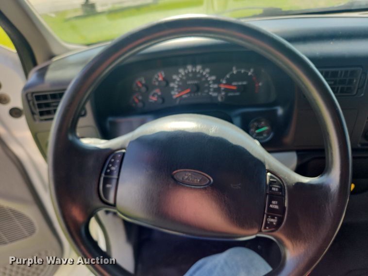 image for item MW9696 2001 Ford F650 Super Duty XL  dump truck