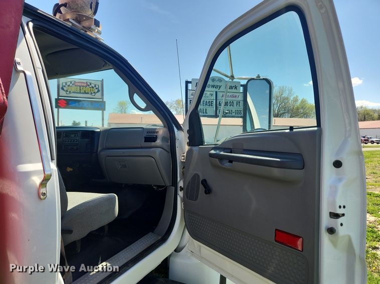 image for item MW9696 2001 Ford F650 Super Duty XL  dump truck