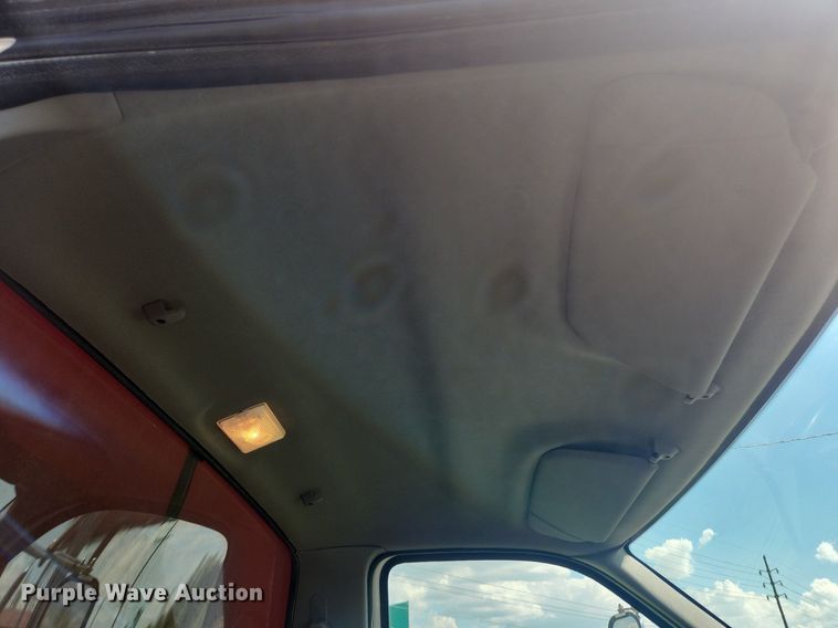 image for item MW9696 2001 Ford F650 Super Duty XL  dump truck