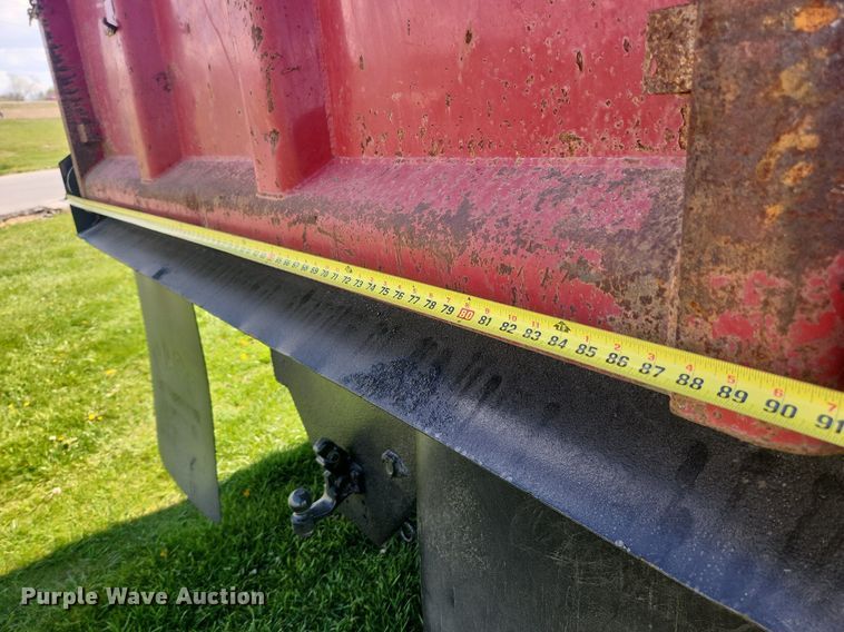 image for item MW9696 2001 Ford F650 Super Duty XL  dump truck