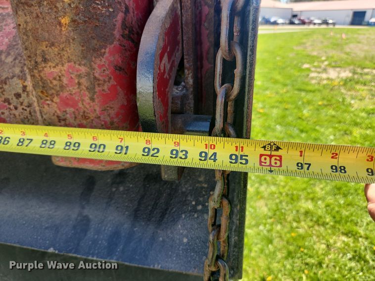 image for item MW9696 2001 Ford F650 Super Duty XL  dump truck